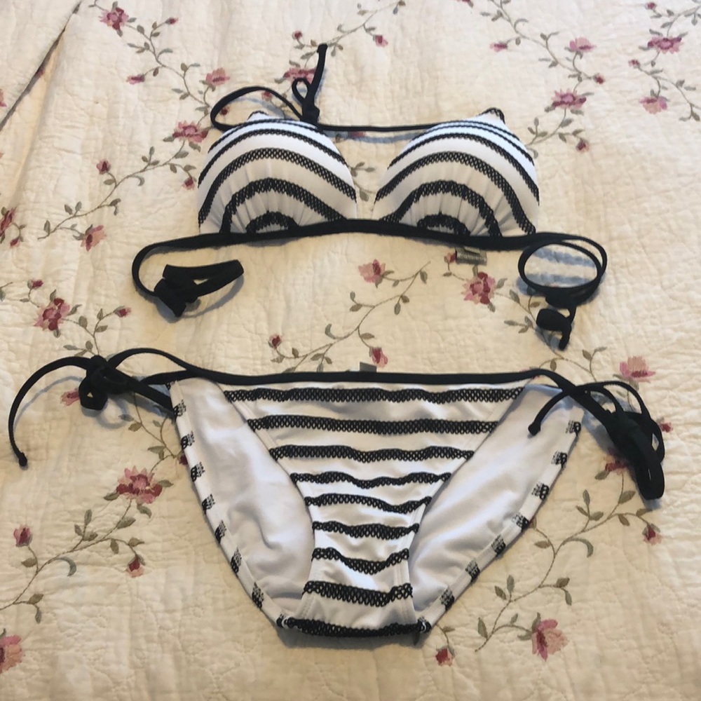 Women’s Bikini Sz Medium